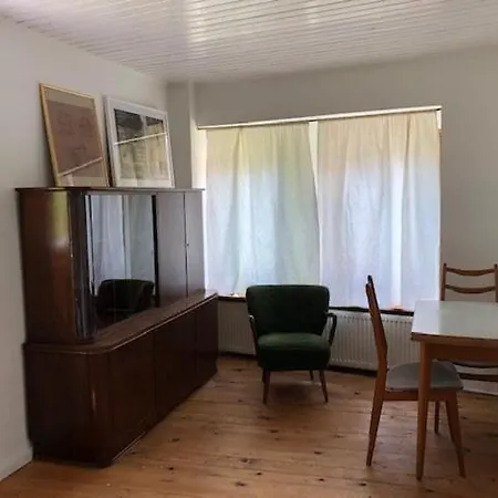 Pretty Half-timbered On Romantic Yard Сasa de vacaciones Fuldabruck