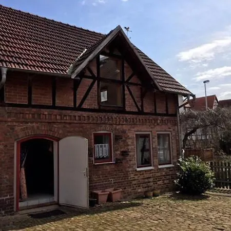 Nyaraló Pretty Half-timbered On Romantic Yard Fuldabruck
