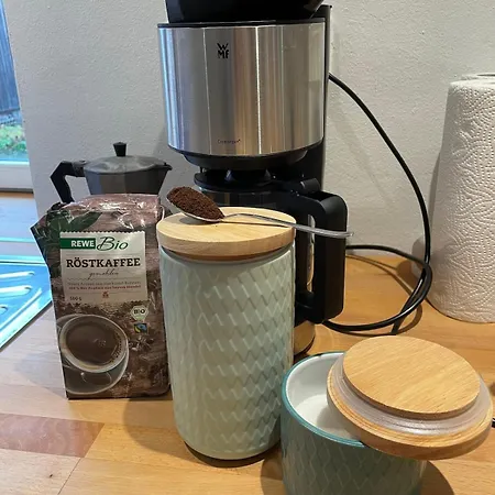 Сasa de vacaciones Pretty Half-timbered On Romantic Yard *